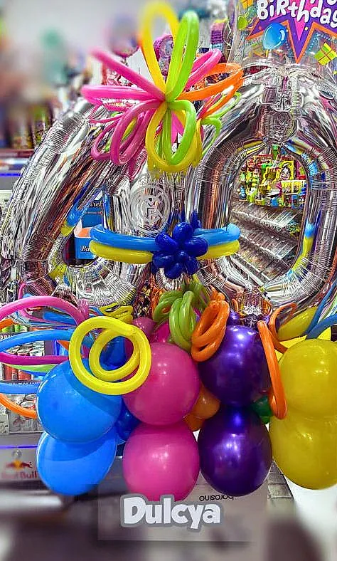 Dulcya Eventos y Golosinas arreglo de globos